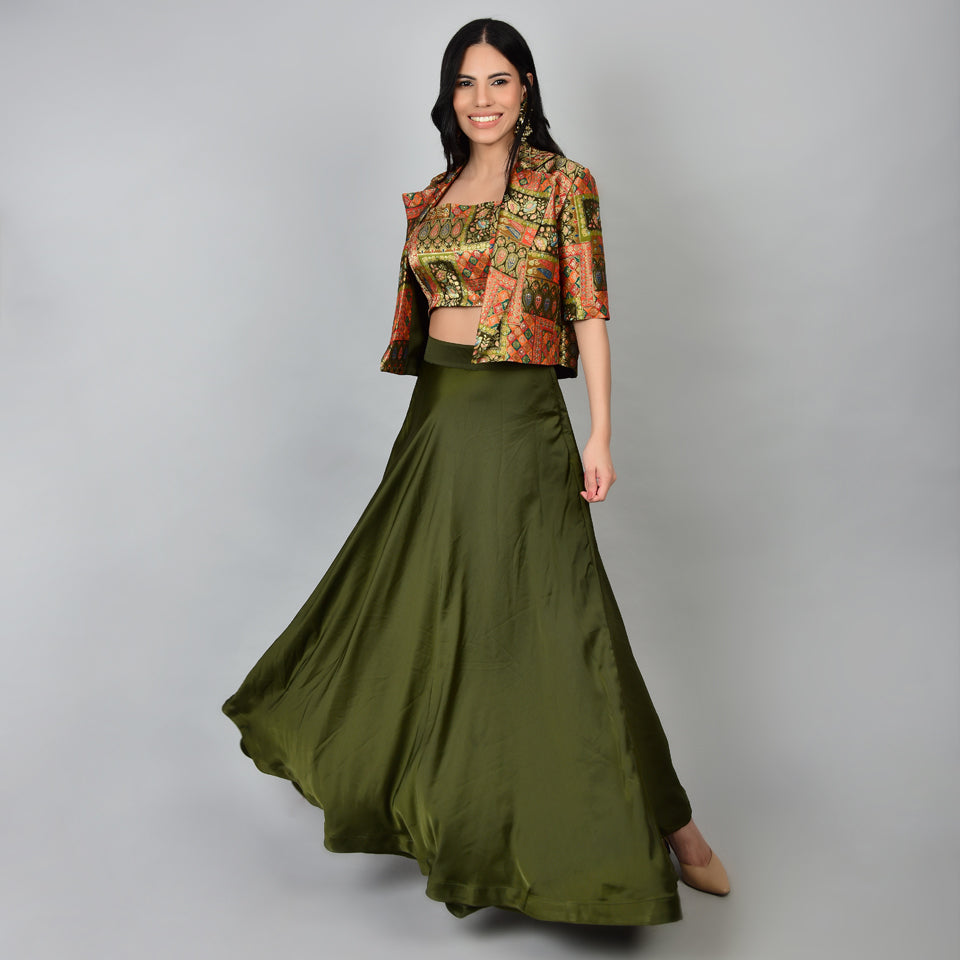 Timeless Glamour: Styling a Brocade Jacket with a Satin Skirt